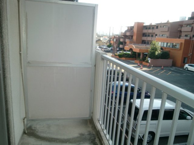 【バルコニー】 | ユトリロ八通 | （※写真はイメージです、現況優先となります）