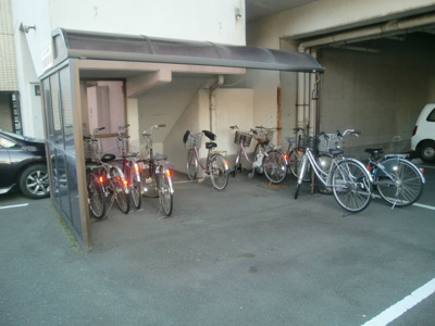 【その他共用部分】 | ユトリロ八通 | 駐輪場（※写真はイメージです、現況優先となります）