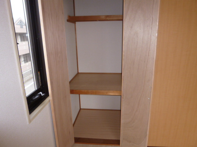 セジュール若草Ａの収納