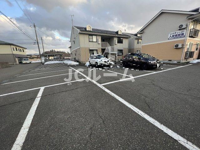 リバティ２１　Cの駐車場