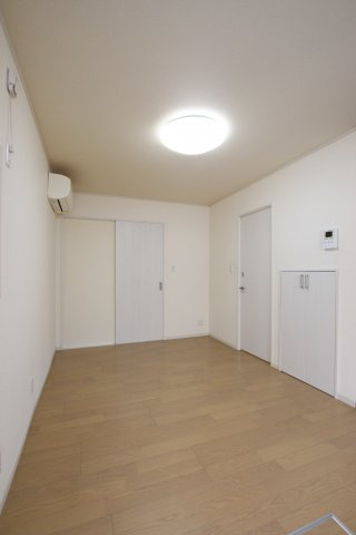 【居間・リビング】 | 堺市中区土塔町貸テラス