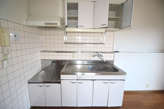 カインド中宝永のキッチン|お料理しやすいキッチンです
※お写真ですが反転の場合がございます