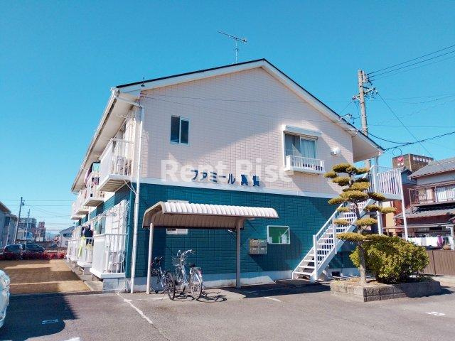 ファミール真貴の外観