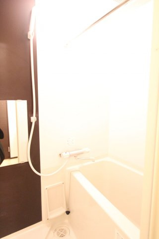 レオネクストブラウニー国立の浴室|他部屋参照