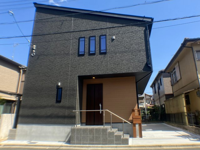 オール電化のロフト付き収納充実の３ＬＤＫ◆駐車２台可能◆いろどりアイタウン亀岡市三宅町１丁目の外観|外観