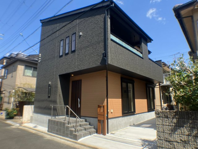 オール電化のロフト付き収納充実の３ＬＤＫ◆駐車２台可能◆いろどりアイタウン亀岡市三宅町１丁目の外観|外観