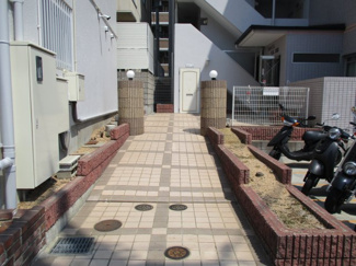 【エントランス】 | シャトラン弓木弐番館