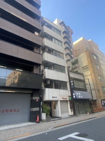 亀田ビルの外観