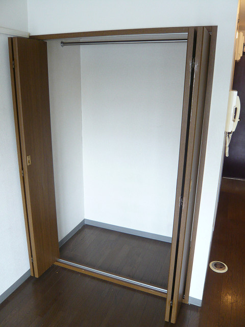 J・Kビルの収納|クローゼット【J・Kビル】