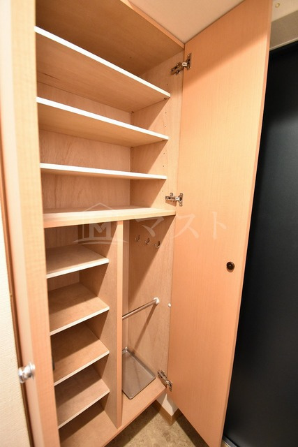 パウゼ大手前の玄関