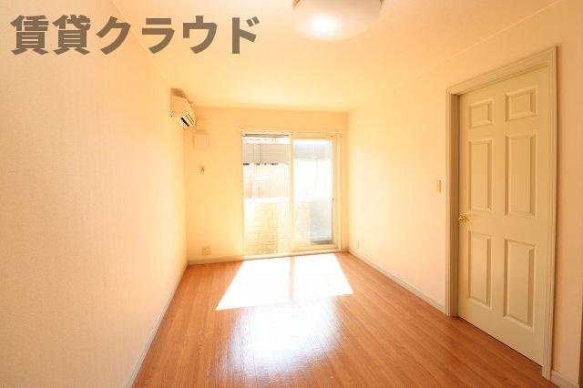 スプリングチェリーⅡの居間・リビング