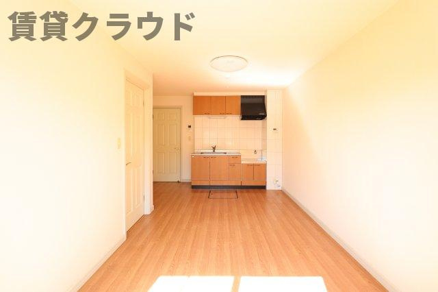 スプリングチェリーⅡの居間・リビング|使いやすい広いリビングでのんびりしましょう！