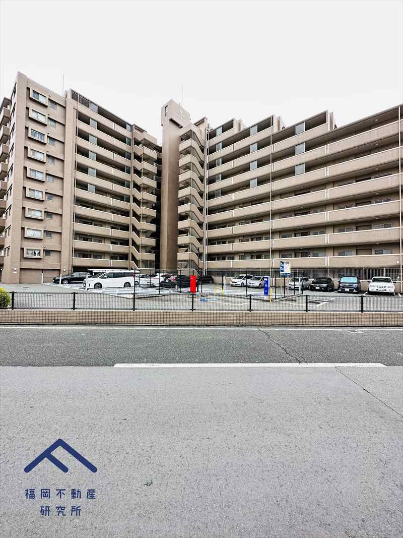 コアマンション和白丘ネクステージA棟の外観