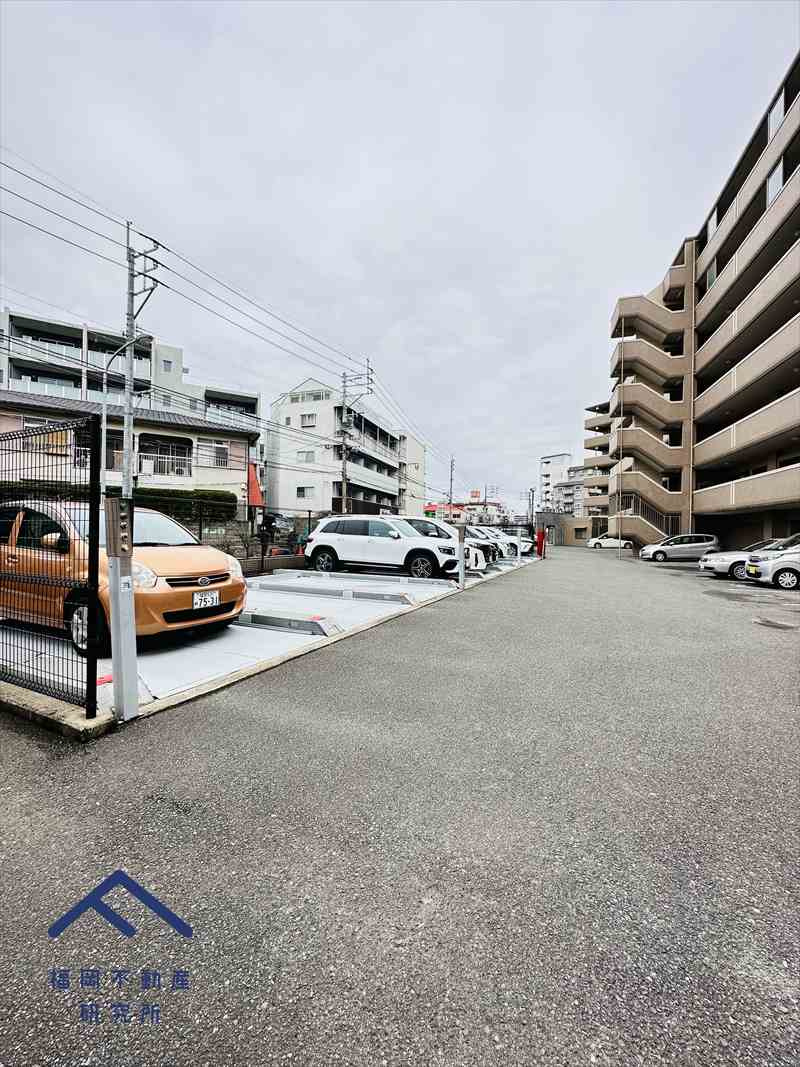 コアマンション和白丘ネクステージA棟の駐車場