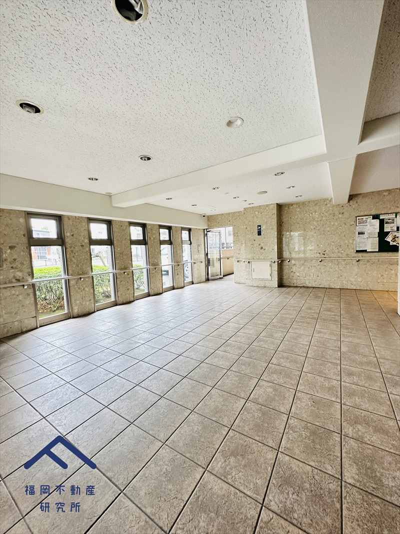 コアマンション和白丘ネクステージA棟のエントランス