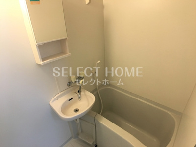 【浴室】 | グランデュール１６ | 落ち着いた空間のお風呂です
同型タイプ