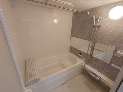 【浴室】 | La maison Chico Rich（ﾗ ﾒｿﾞﾝ ﾁｺ ﾘｯﾁ）