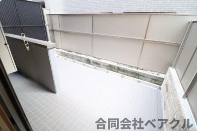 【バルコニー】 | With京Grandes | 広々としたバルコニーです
