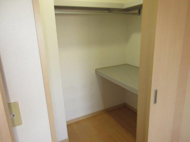 サンルーフパークマンションの収納|ウォークインクローゼット