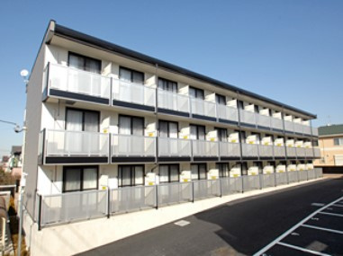 レオパレスβの駐車場