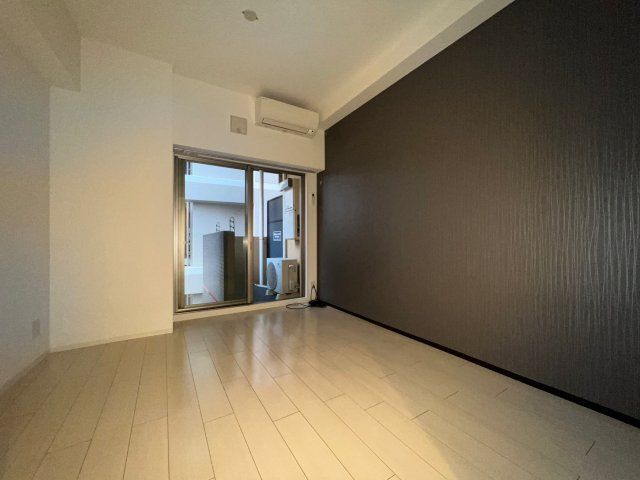 Grand‐K靭公園の居間・リビング