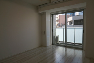 【洋室】 | ティモーネ　プレミアム押上 | 圧迫感の無い室内。
押上の賃貸物件。
「ティモーネプレミアム押上」のことなら(株)メイワ・エステートへ