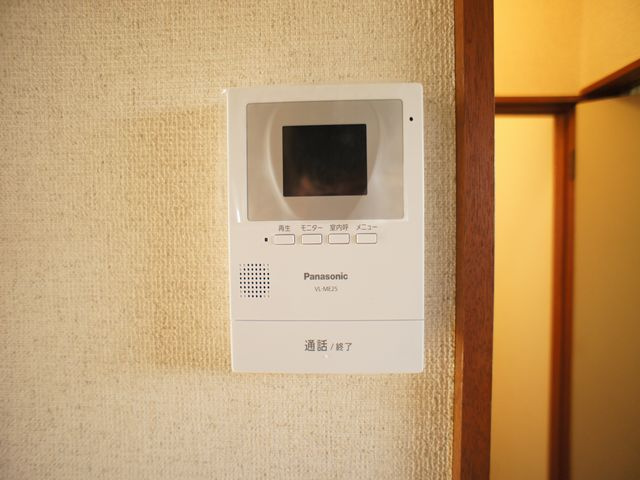 【セキュリティ】 | グリーンガーデンNo.1 | 訪問者の確認ができるTVドアホン付きです♪