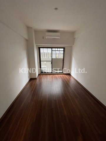 フェニックスコート天満橋の居間・リビング|おしゃれな居間です