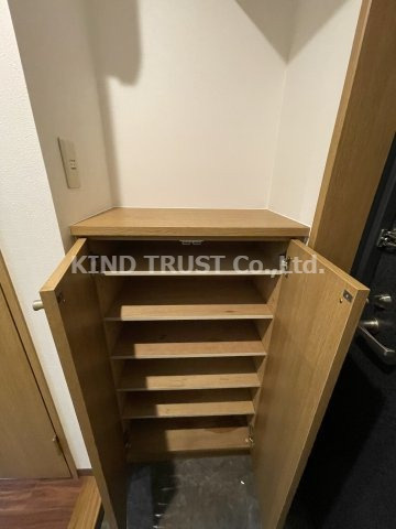 フェニックスコート天満橋の収納|こまごまとしたものを収納できそうですね