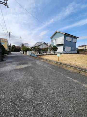 【前面道路含む現地写真】の画像