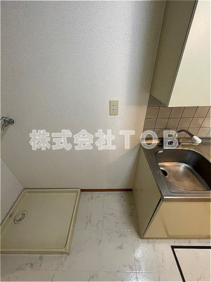 【その他】 | ヴィラローズ | 冷蔵庫置き場