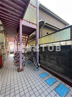 【その他共用部分】 | ヴィラローズ | 駐輪スペース