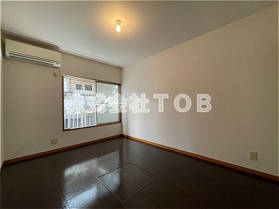 【居間・リビング】 | ヴィラローズ | 6帖