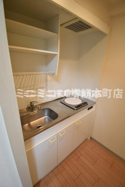大阪市中央区久太郎町１丁目の賃貸マンションのキッチン