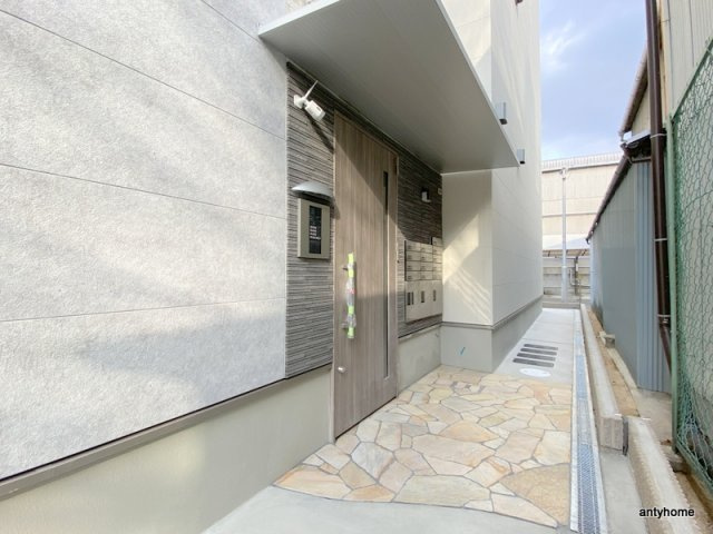 フジパレス十三北Ⅱ番館 仲介手数料無料のエントランス