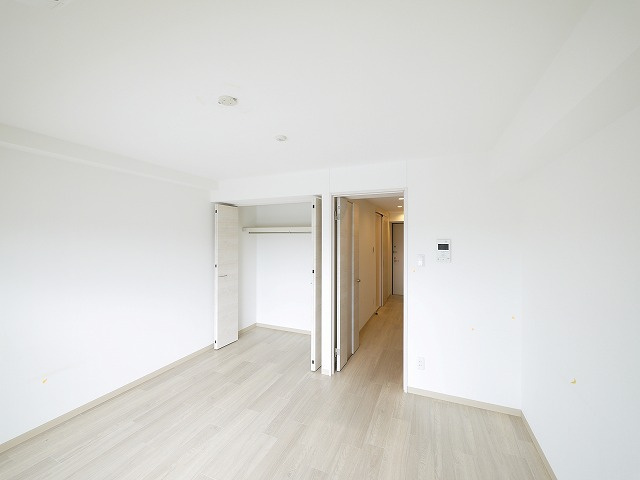 T・Kビル西大寺　NORTHの居間・リビング|こちらの居間で趣味の時間をお楽しみください