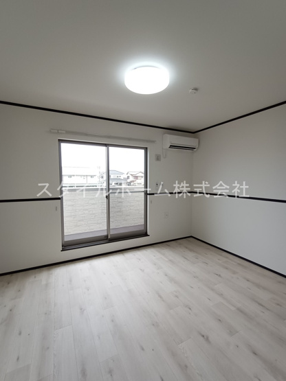 【洋室】 | セントラル前芝 | 別部屋写真です。