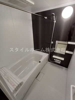 【浴室】 | セントラル前芝 | 別部屋写真です。