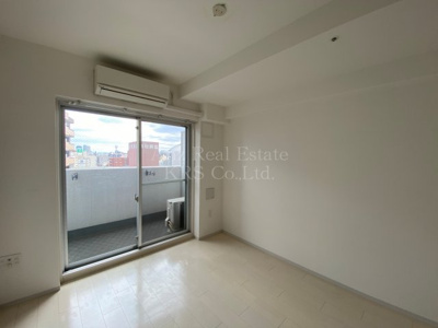 【居間・リビング】 | レジュールアッシュ九条 | 白を基調とした洗練された6.6帖のお部屋☆