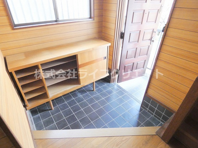 【玄関】 | 程久保貸家