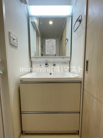 大阪市中央区玉造２丁目の賃貸マンションの洗面所