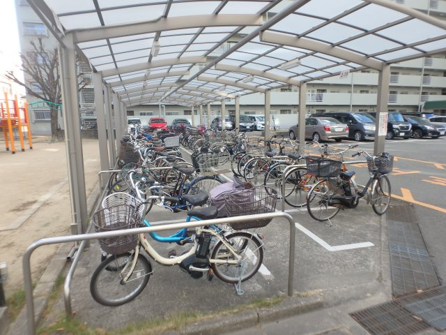 【駐輪場】 | 西宮グリーンマンション１号棟