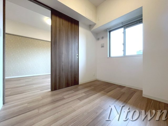 【洋室】 | プレサンス丸の内フォート | 使い勝手のいい洋室です
