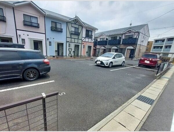 Ｖｉｖｒｅ一色Ｂ　　　刈谷市の賃貸ならクラスホーム刈谷店の駐車場