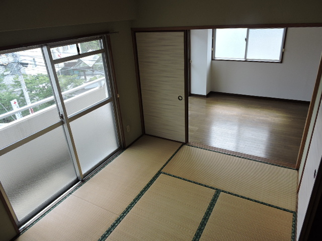 ハイツ原口のその他|別号室