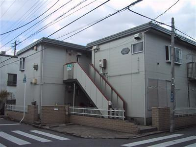 【外観】 | ロイヤルハイツ斉藤 | アパートの前1台分です