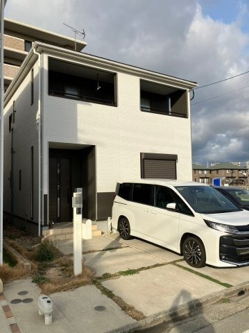 粕屋町長者原西中古戸建の駐車場
