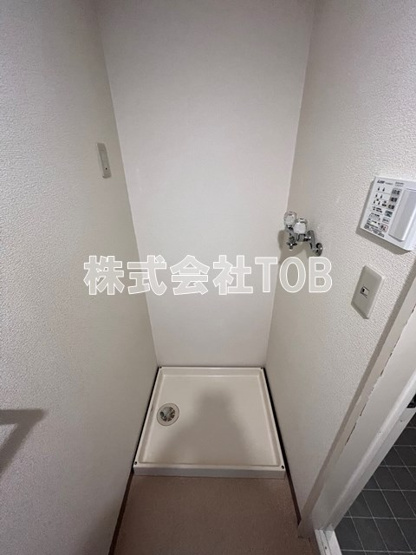 【その他】 | アミ浜田山 | 洗濯機置き場※同間取り反転タイプ写真です