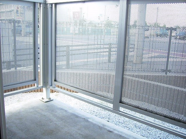 レオパレスＴＦ　ｏｎｅのバルコニー