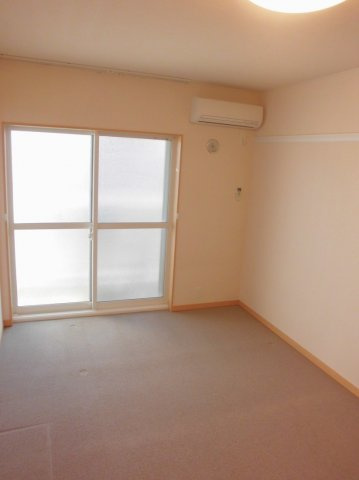 レオパレスＴＦ　ｏｎｅの居間・リビング